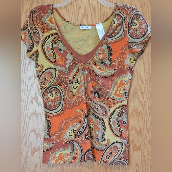 Liz & ME top sz small - Picture 1 of 3